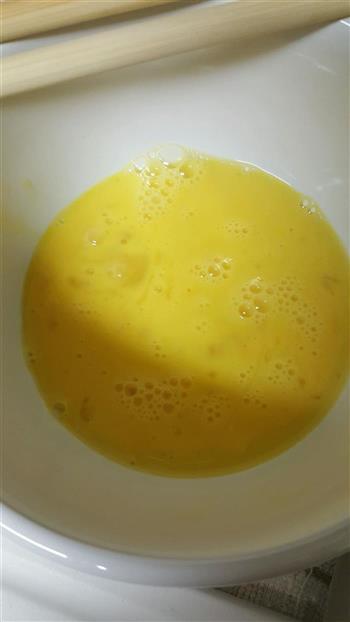 莴苣金针菇炒鸡蛋的做法步骤3