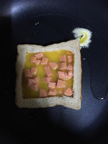 鸡蛋火腿早餐三明治的做法步骤4