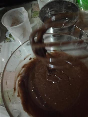 巧克力蛋糕卷的做法步骤5