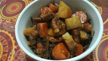 土豆胡萝卜梅干菜红烧肉的做法步骤12