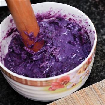 紫薯蛋卷的做法步骤4