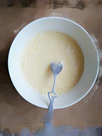 超简单的无淡奶全蛋蛋挞的做法步骤3