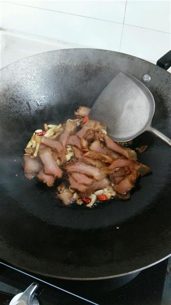 腊肉干锅有机花菜的做法步骤3