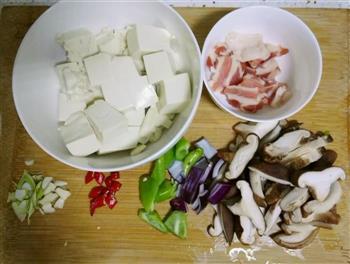 韩式辣白菜豆腐汤的做法步骤1