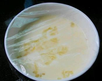 牛奶芙蓉蛋的做法步骤3