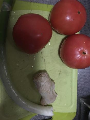 鸡蛋西红柿的做法步骤1