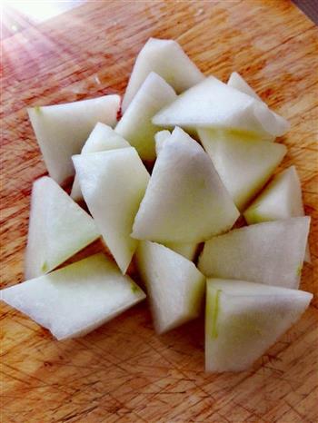 清甜口感，减脂祛湿的薏仁冬瓜排骨汤的做法步骤3