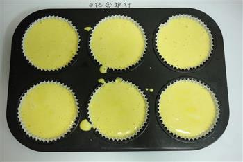 萌萌哒翻糖破壳小鸡海绵纸杯蛋糕的做法步骤7