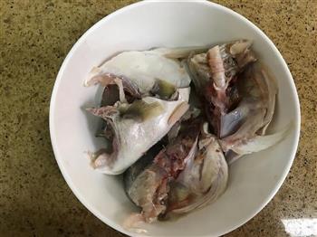 秘制鱼头豆腐汤的做法步骤2