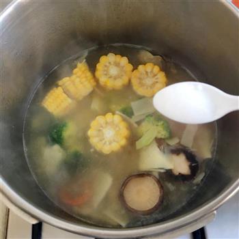 5-时蔬排骨汤的做法步骤4