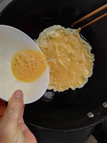 蒜黄青椒炒鸡蛋的做法图解3