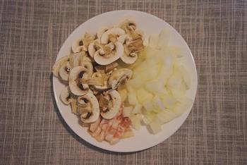 奶油蘑菇汤的做法步骤1