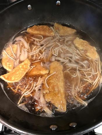羊肉蛋饺蘑菇暖冬火锅的做法图解3
