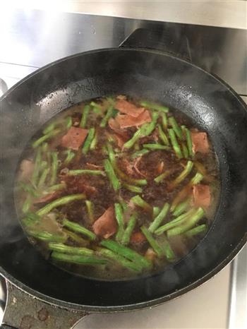 铁锅豆角焖面-快手懒人菜的做法步骤4