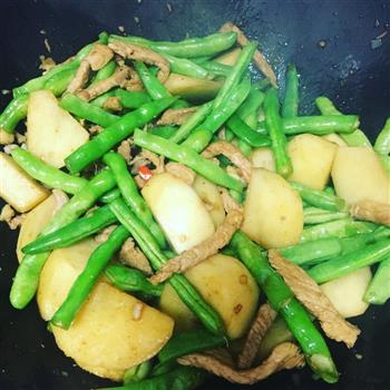 土豆炖豆角hiahiahia的做法步骤6