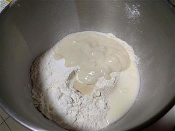 汤种椰蓉面包卷的做法步骤2