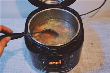 排骨莲藕汤的做法步骤13