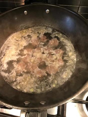 牛肉丸子秋葵汤的做法步骤6