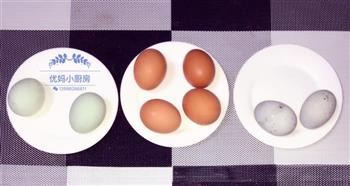 三色蛋的做法步骤1