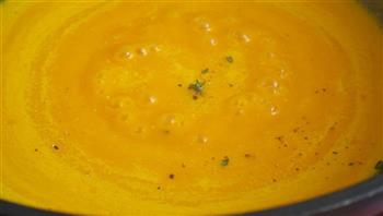 百里香奶油南瓜浓汤,过年油腻的杀手的做法图解9