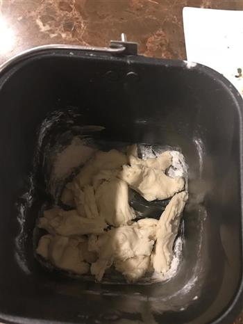 蘑菇云蜜蜜豆面包的做法步骤1