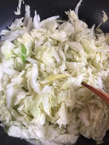 虾皮白菜疙瘩汤的做法图解2