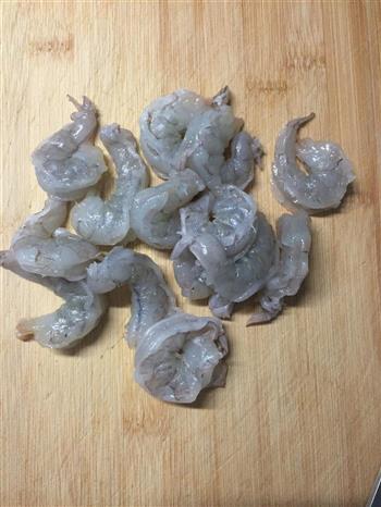 金玉满堂—菠萝油条虾的做法步骤1