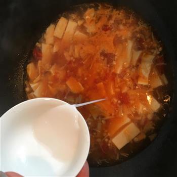 茄汁金针菇虾仁豆腐汤的做法步骤8