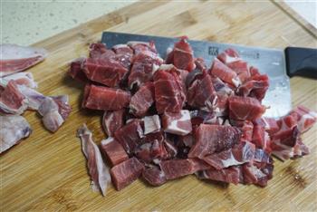 羊肉焖饭 羊肉抓饭 电饭锅饭的做法步骤2