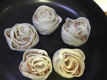 好看又好吃颜值爆表的玫瑰花饺子的做法步骤5