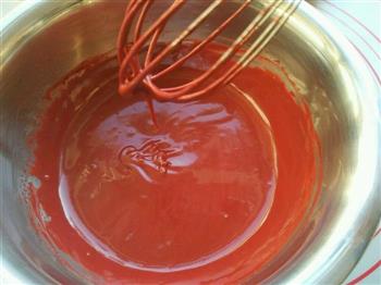 红丝绒蛋糕卷的做法步骤9