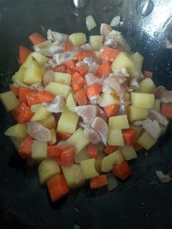 鸡肉土豆咖喱饭的做法步骤4