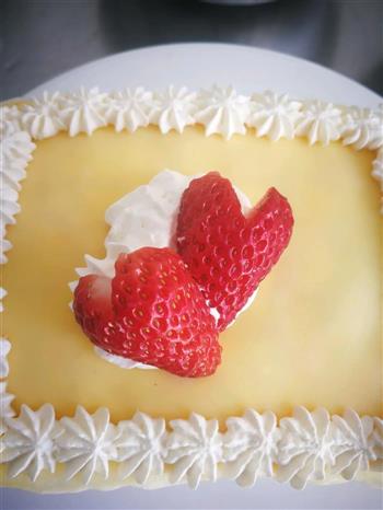 草莓千层蛋糕，4寸草莓千层蛋糕的做法步骤8