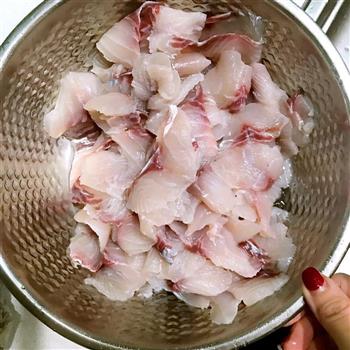 香辣酸菜鱼—在家做出饭店的味道的做法图解5