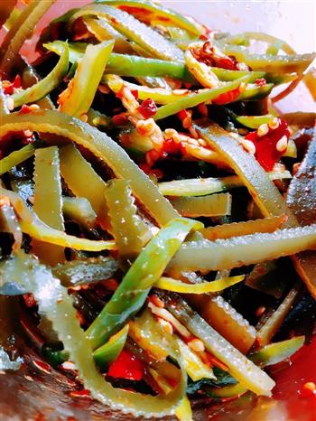 好吃的减肥菜—凉调海带丝的做法图解1