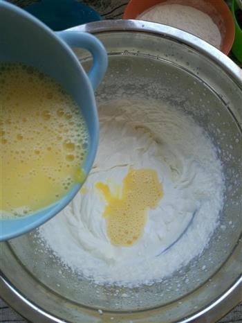 淡奶油蔓越莓全蛋蛋糕的做法步骤6