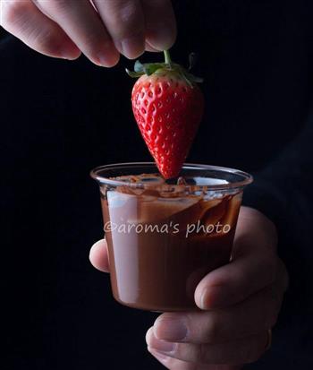 情人节快乐，草莓巧克力的做法图解3