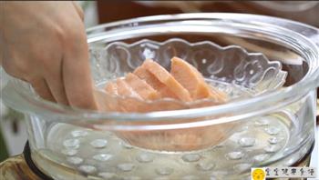 三文鱼肉松  宝宝健康食谱的做法步骤4