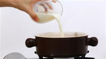 奶油南瓜汤—迷迭香的做法步骤4