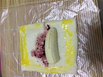 吐司香蕉卷的做法步骤3