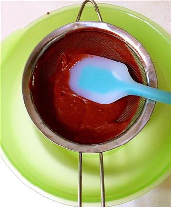 红丝绒酸奶蛋糕卷的做法步骤7
