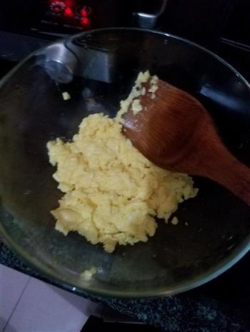 韭黄炒蛋的做法步骤4