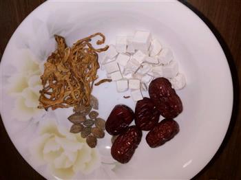 虫草花茯苓红枣牛肉汤的做法图解3
