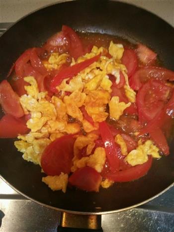 超级美味简单西红柿炒鸡蛋的做法步骤9