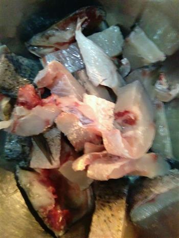 红烧草鱼块的做法步骤1