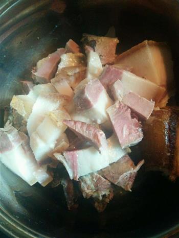 腊肉炖干笋的做法步骤2
