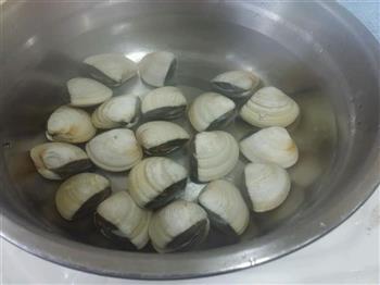 海带蛤蜊奶油汤的做法图解1