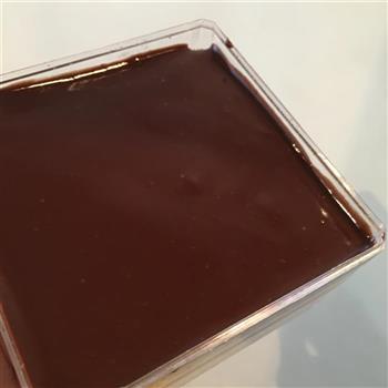 巧克力草莓芝士蛋糕的做法步骤15