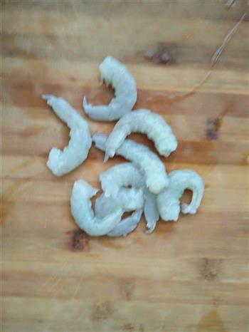 香菇虾肉水饺的做法步骤1