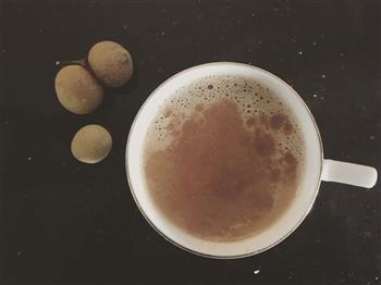 滋补佳品-桂圆红糖奶茶的做法步骤1